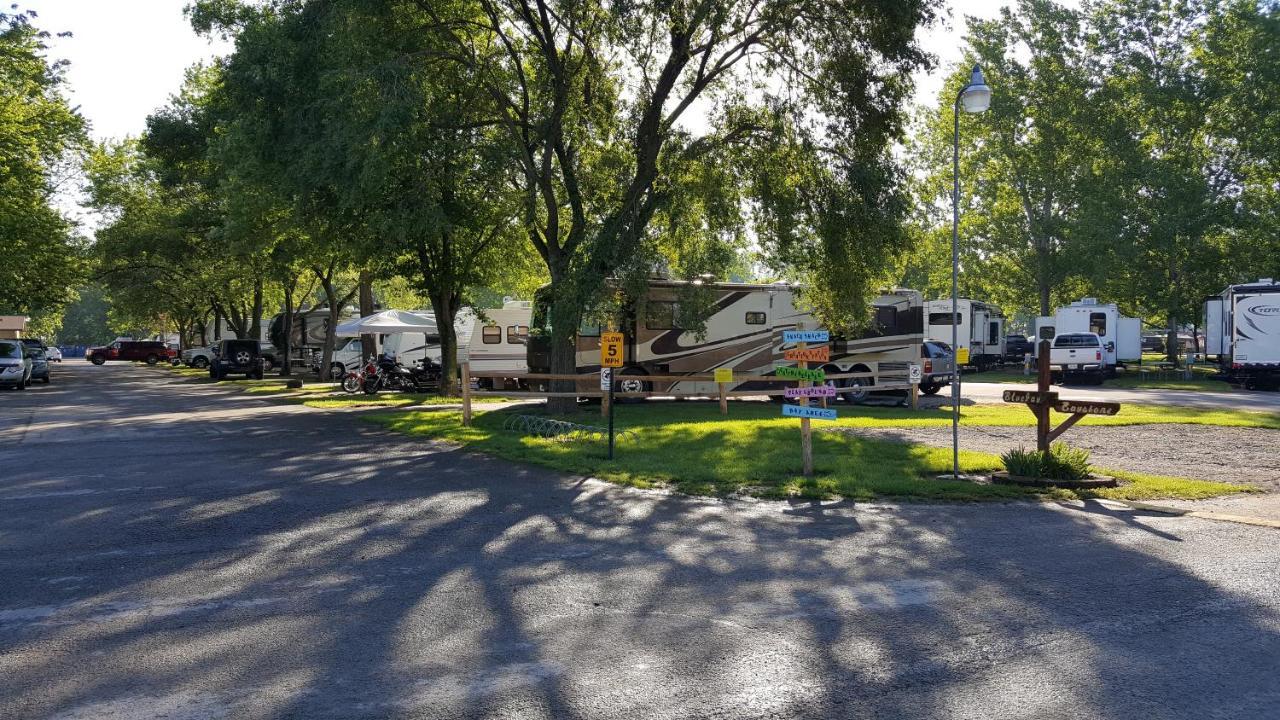 Sandusky Koa Holiday Campground Hotel Exterior foto